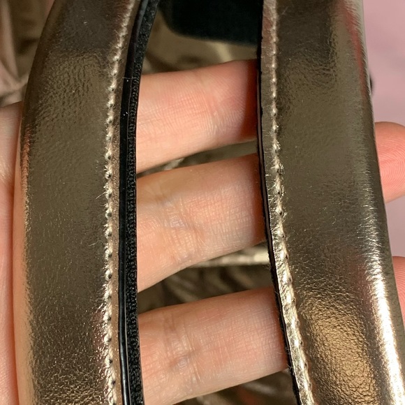 Victoria’s Secret Rose Gold Ltd Edition Tote - EUC - Picture 6 of 8